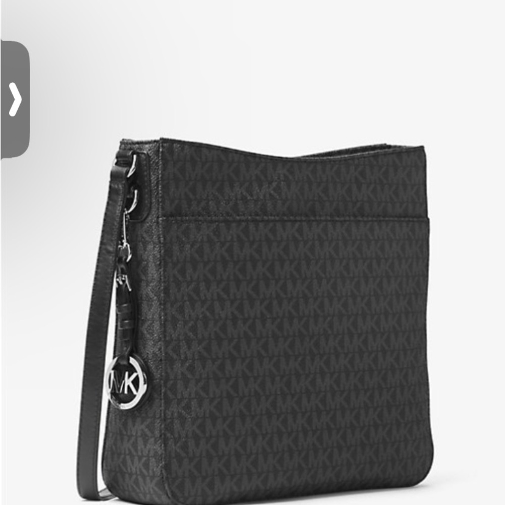 ** Brand New ** Michael Kors Messenger Bag